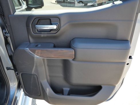 Used 2021 GMC Sierra 1500 SLT w/ SLT Premium Plus Package AWD/4WD image 22
