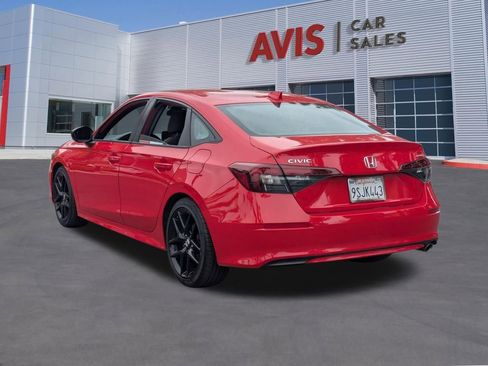 Used 2025 Honda Civic Sport image 9