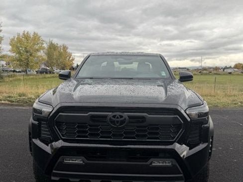New 2025 Toyota Tacoma TRD Off-Road image 3