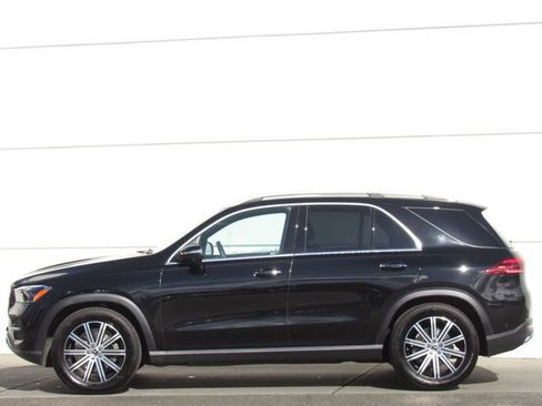 Used 2025 Mercedes-Benz GLE 350 4MATIC image 4