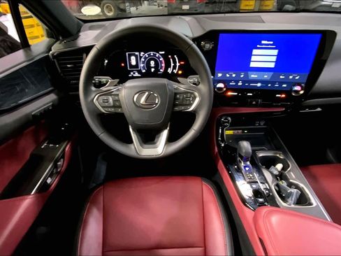 Used 2023 Lexus NX 350 AWD image 6