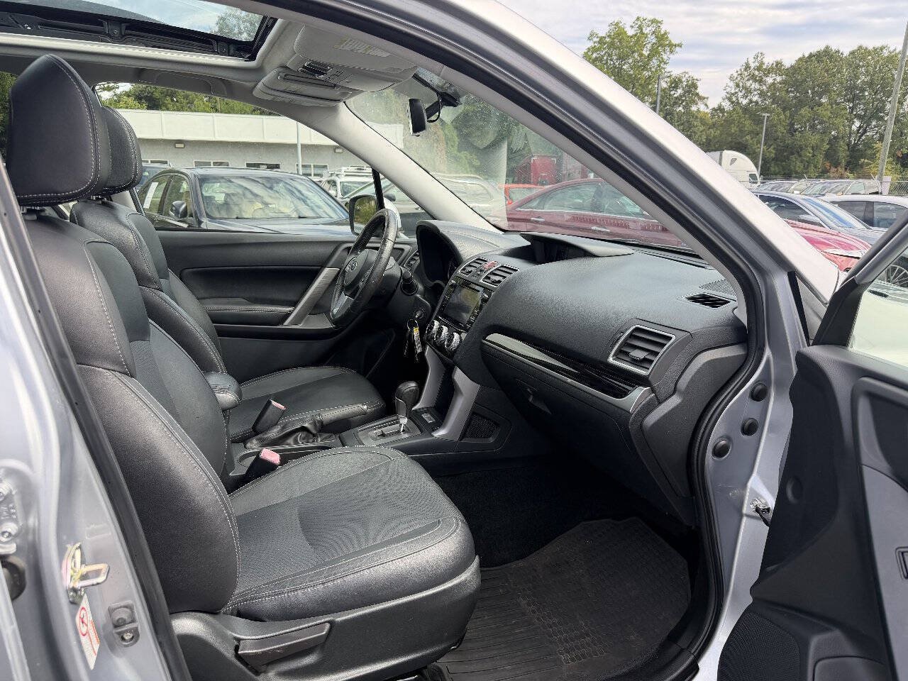Used 2017 Subaru Forester 2.5i Limited w/ Popular Package #1 AWD/4WD image 12