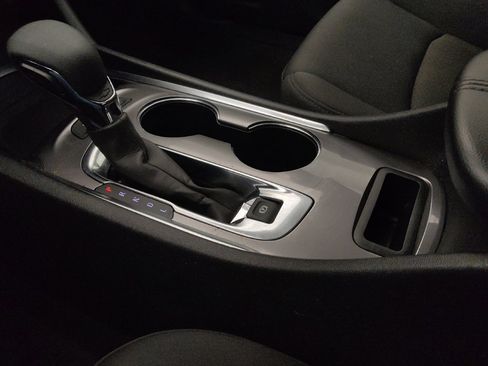 Used 2025 Chevrolet Malibu LT FWD image 26