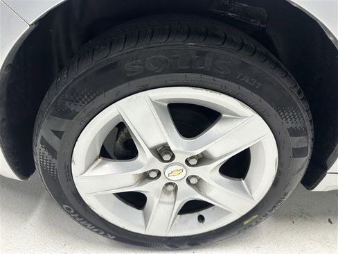 Used 2010 Chevrolet Malibu LS image 12