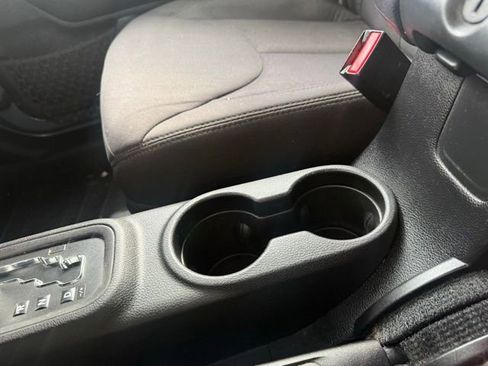 Used 2014 Jeep Wrangler Unlimited Sport w/ Quick Order Package 24S image 27