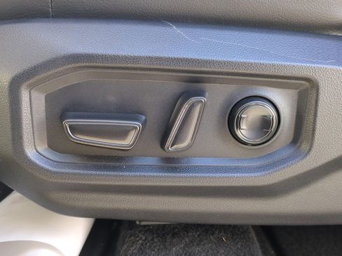 Used 2023 Toyota Tundra Limited w/ Power Package image 27