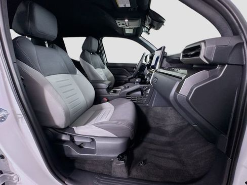 Certified 2025 Toyota Tacoma TRD Sport AWD/4WD image 29