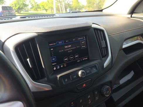 Used 2020 GMC Terrain SLE FWD image 13