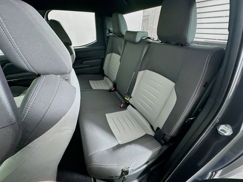 Used 2025 Toyota Tacoma TRD Off-Road image 27