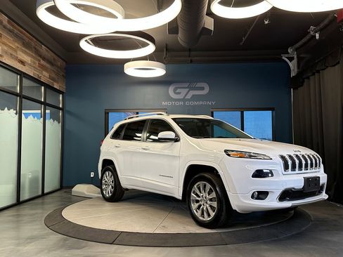 Used 2016 Jeep Cherokee Overland AWD/4WD image 1