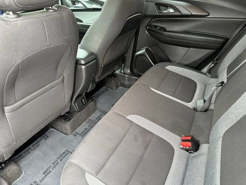 Used 2023 Chevrolet TrailBlazer LT w/ Convenience Package FWD image 11