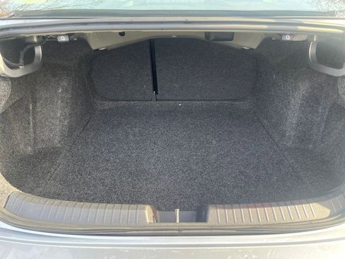 Used 2019 Volkswagen Jetta SE w/ Cold Weather Package image 12