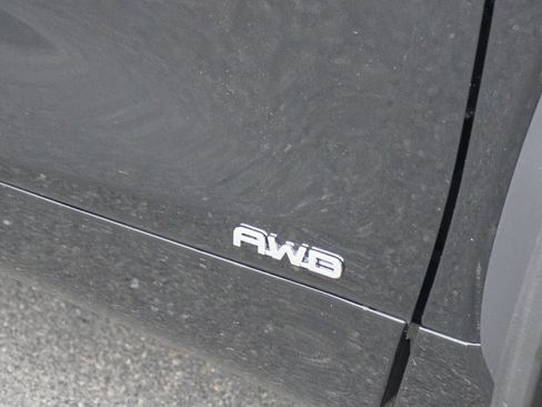 New 2026 Toyota Highlander XLE image 6