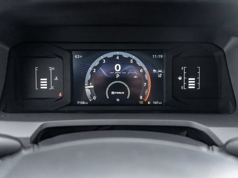 Used 2025 Toyota Tacoma SR5 AWD/4WD image 24