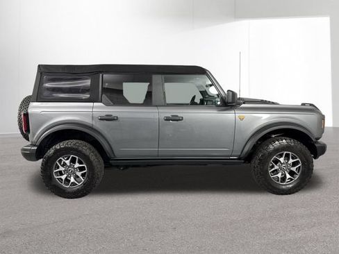 Used 2023 Ford Bronco Badlands AWD/4WD image 35