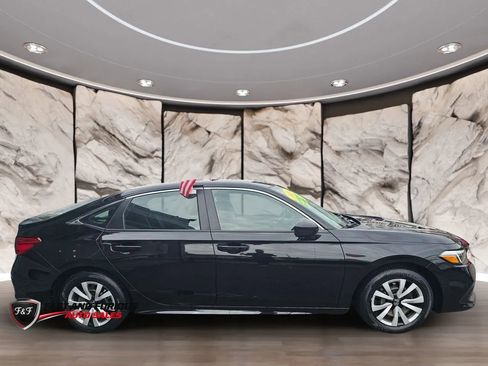 Used 2023 Honda Civic LX image 5