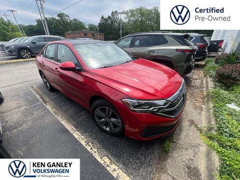 Used 2024 Volkswagen Jetta SE w/ Panoramic Sunroof Package FWD image 1