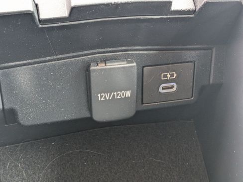 Used 2025 Toyota Corolla LE FWD image 29
