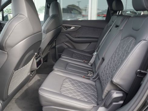 New 2026 Audi SQ7 Premium Plus image 7