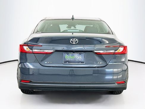 Used 2025 Toyota Camry LE image 7