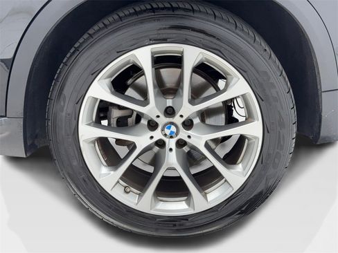 Used 2023 BMW X5 sDrive40i w/ Premium Package image 57