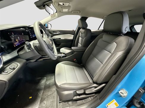 New 2026 Chevrolet Trax LT image 21