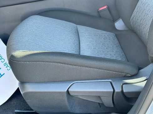 Used 2026 Nissan Sentra SV w/ SV Convenience Package FWD image 11