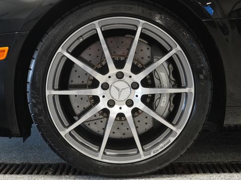 Used 2011 Mercedes-Benz SLS AMG Coupe image 9