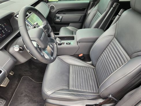 Used 2022 Land Rover Discovery HSE R-Dynamic image 16