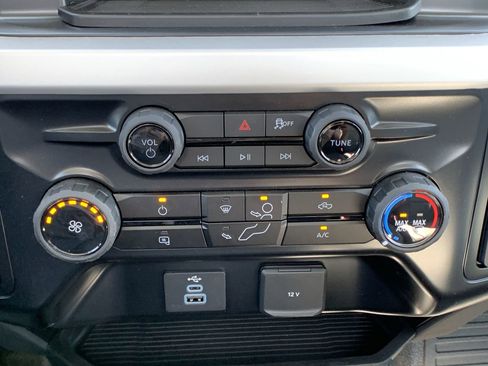 New 2026 Ford F250 XL w/ XL Chrome Package image 31