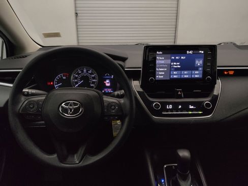 Used 2021 Toyota Corolla LE w/ Carpet Mat Package (TMS) FWD image 22