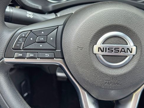 Used 2023 Nissan Sentra SV FWD image 19