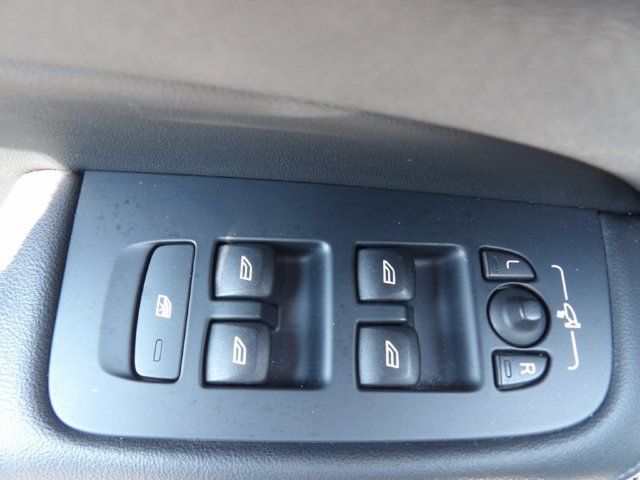 Certified 2025 Volvo S60 B5 Core FWD image 14