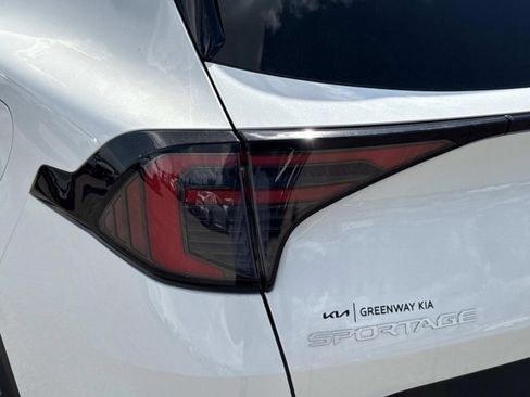 New 2026 Kia Sportage S image 11