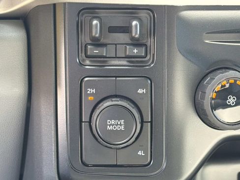 New 2025 Ford F550 4x4 Crew Cab Super Duty image 19