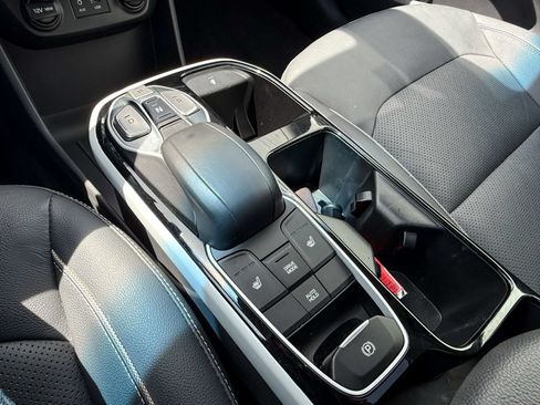 Used 2019 Hyundai Ioniq Limited FWD image 25