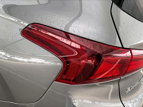 Used 2020 Hyundai Santa Fe SEL w/ Convenience Package image 23