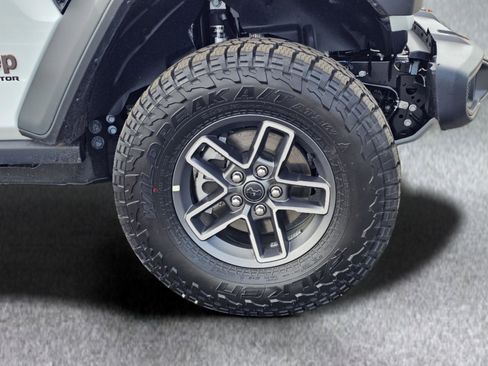 New 2026 Jeep Gladiator Mojave AWD/4WD image 6