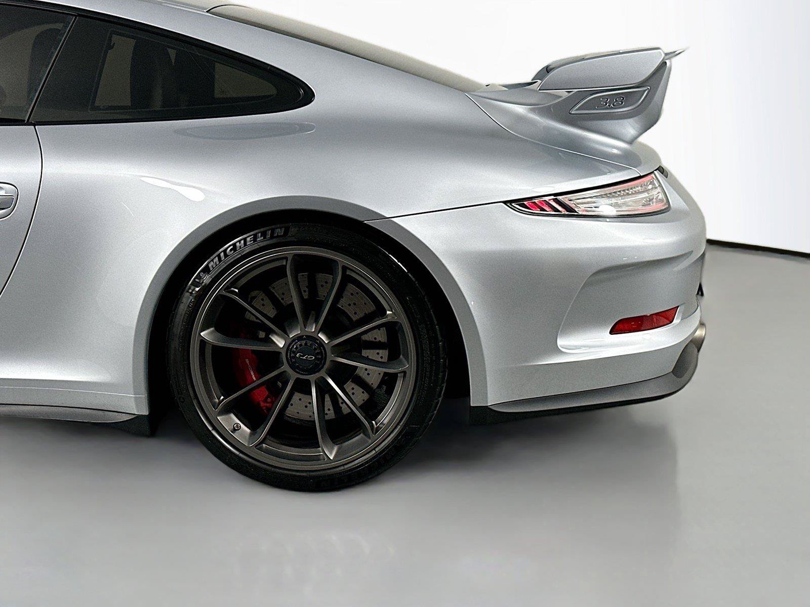 Certified 2015 Porsche 911 GT3 RWD image 12