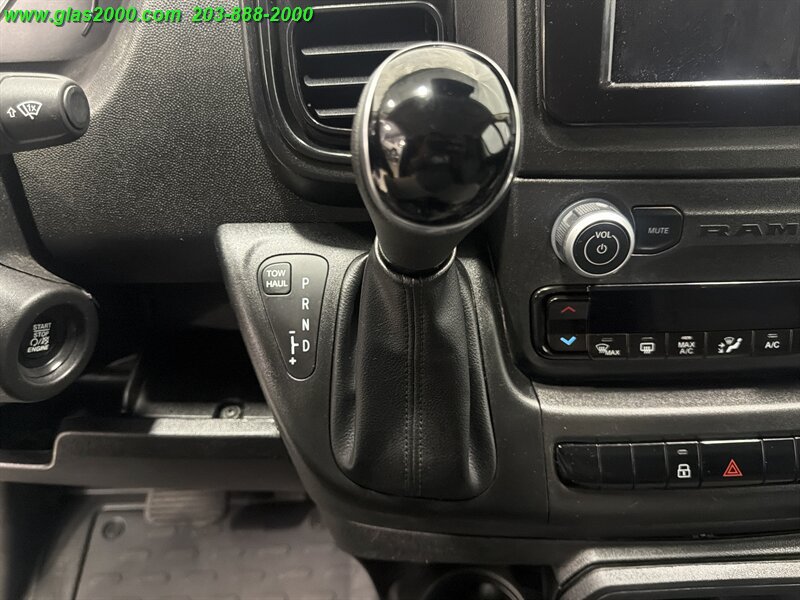 Used 2024 RAM ProMaster 2500 w/ Convenience Group FWD image 28