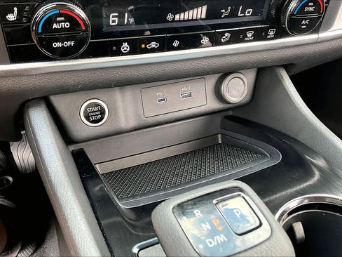 Certified 2023 Nissan Rogue SV w/ SV Premium B Package FWD image 31