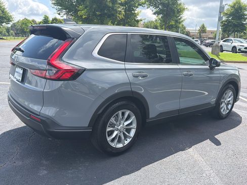 Certified 2025 Honda CR-V EX image 10