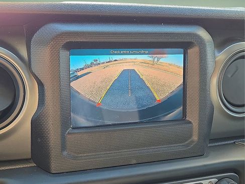 Used 2021 Jeep Wrangler Unlimited Sport image 20