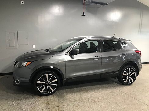 Used 2017 Nissan Rogue Sport SL w/ SL Premium Package AWD/4WD image 7