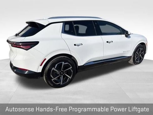 Used 2025 Chevrolet Equinox EV LT w/ Convenience Package image 17