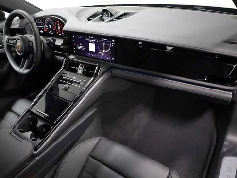 New 2026 Porsche Panamera 4 AWD/4WD image 6