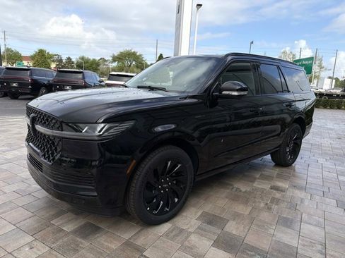 New 2026 Lincoln Navigator Reserve AWD/4WD image 5