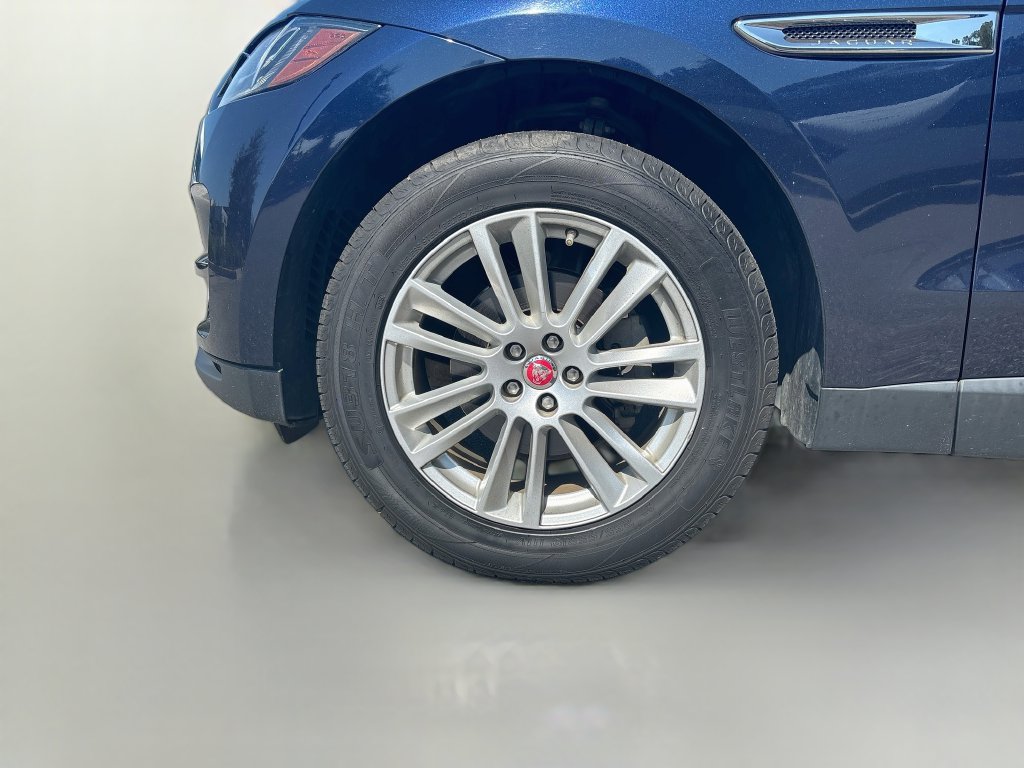 Used 2017 Jaguar F-PACE Prestige AWD/4WD image 13