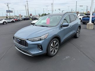 Used 2023 Ford Escape Platinum w/ Premium Technology Package AWD/4WD video 1