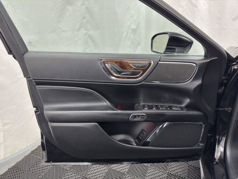 Used 2019 Lincoln Continental AWD w/ Equipment Group 500A image 15